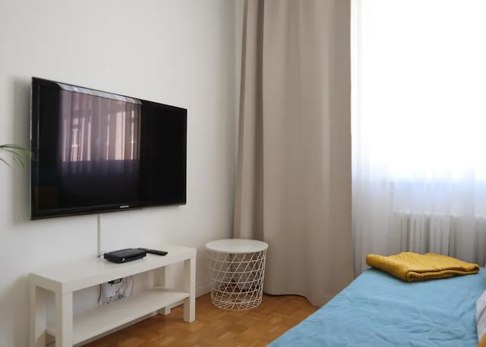 Apstay Station I Self Check-in I Parking Option * Graz