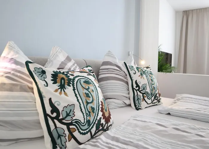 Apstay Station I Self Check-in I Parking Option Apartament