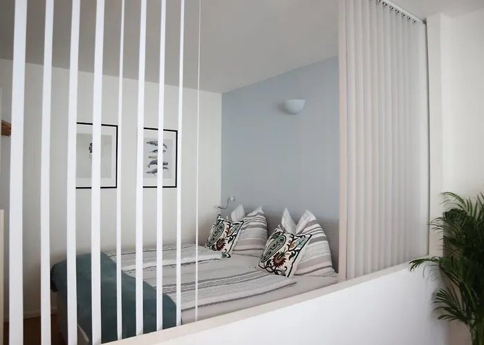 Apstay Station I Self Check-in I Parking Option * Graz