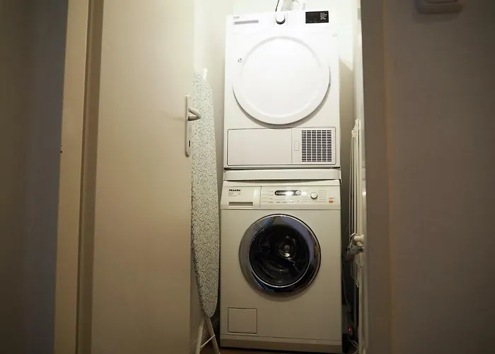 Apstay Station I Self Check-in I Parking Option * Graz